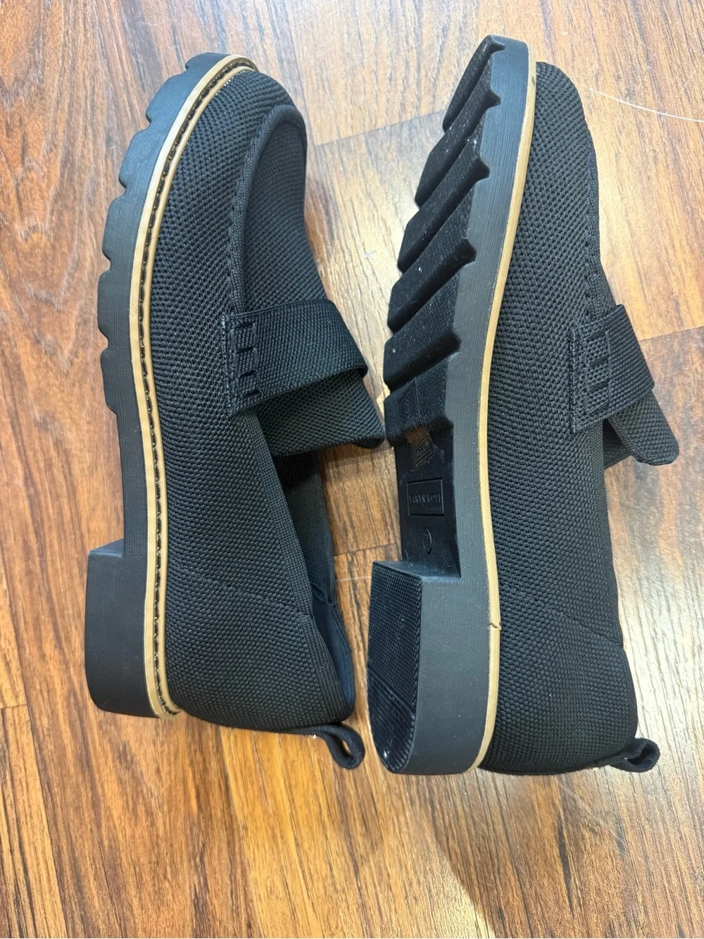 Taryn Rose Black Knit Slip-On Loafers